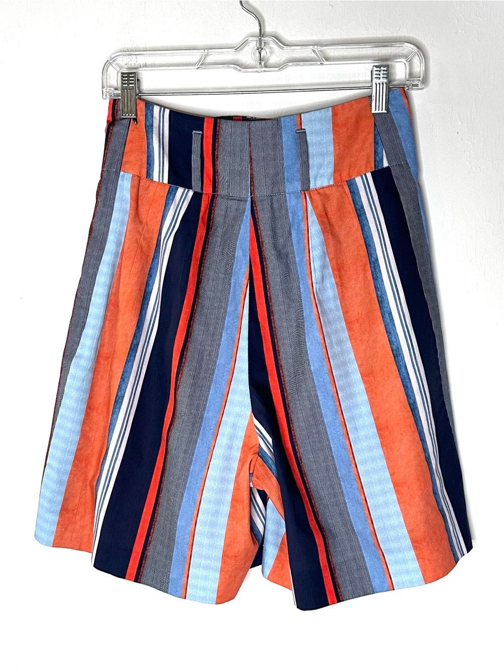 Akris Punto Fiorellina Blue & Orange Stripe Bermuda Shorts 4 (no belt) - Picture 5 of 7